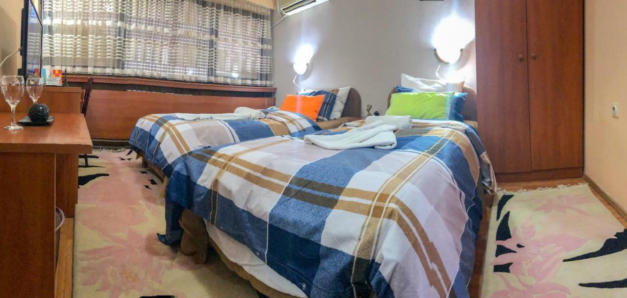Hotel Square سكوبجي المظهر الخارجي الصورة